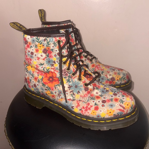 Dr. Martens Shoes - Dr. Martens 1460 Wanderlust Canvas boots